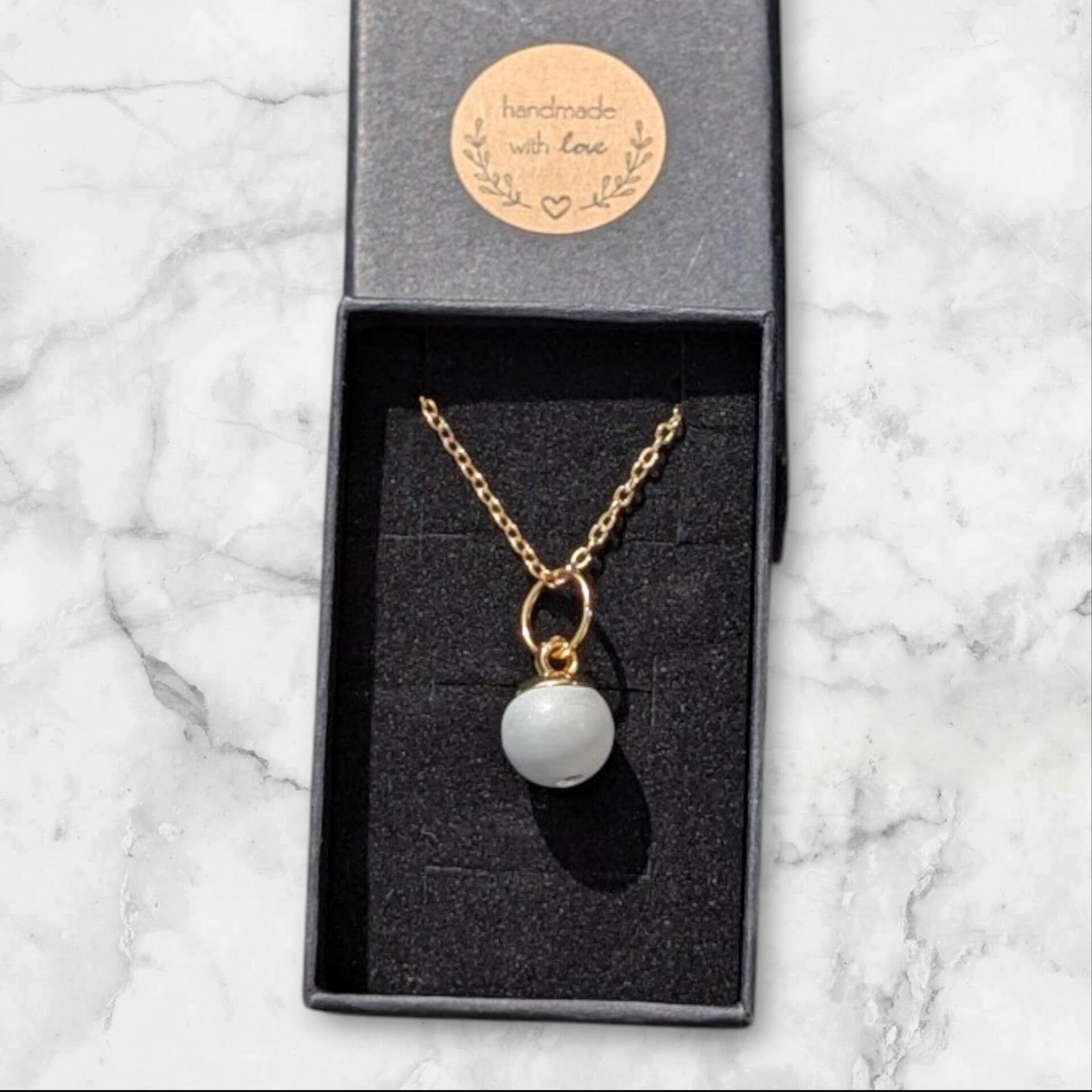 Leichtbeton Modeschmuck