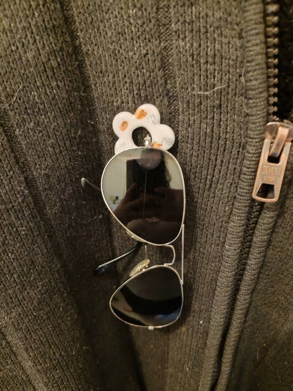 Broche porte-lunette