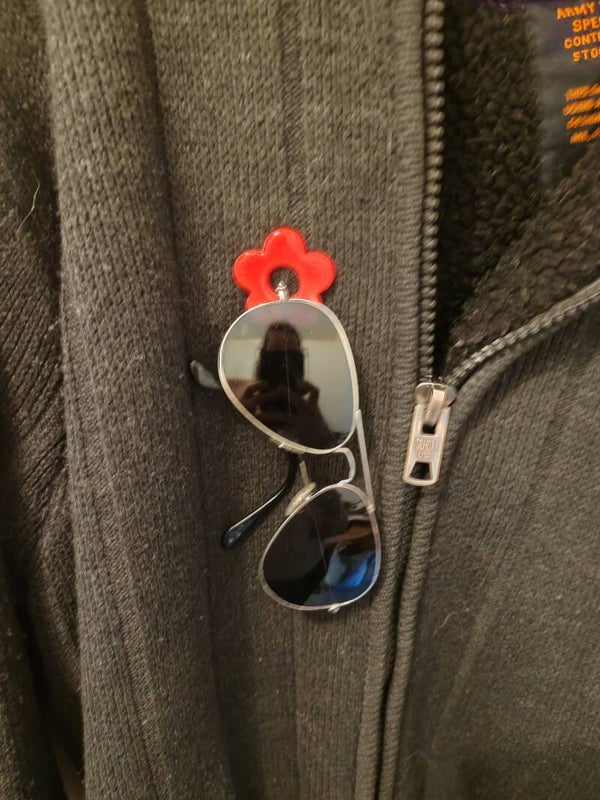 Broche porte-lunette