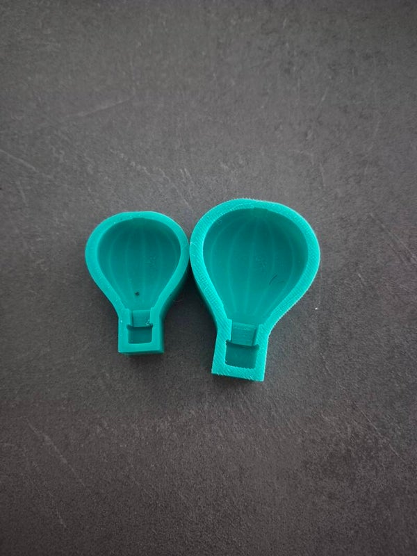 lot de 2 moules montgolfieres