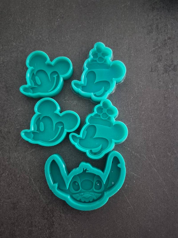 lot de 5 moules mickey stitch