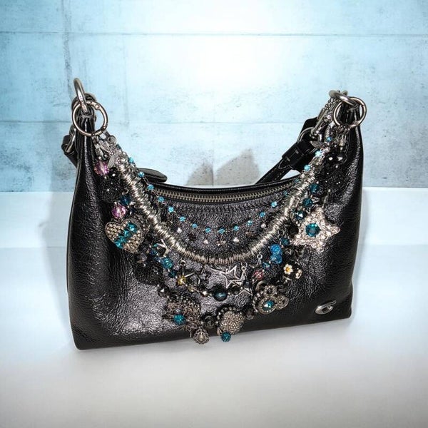 Black and blue purse chain.