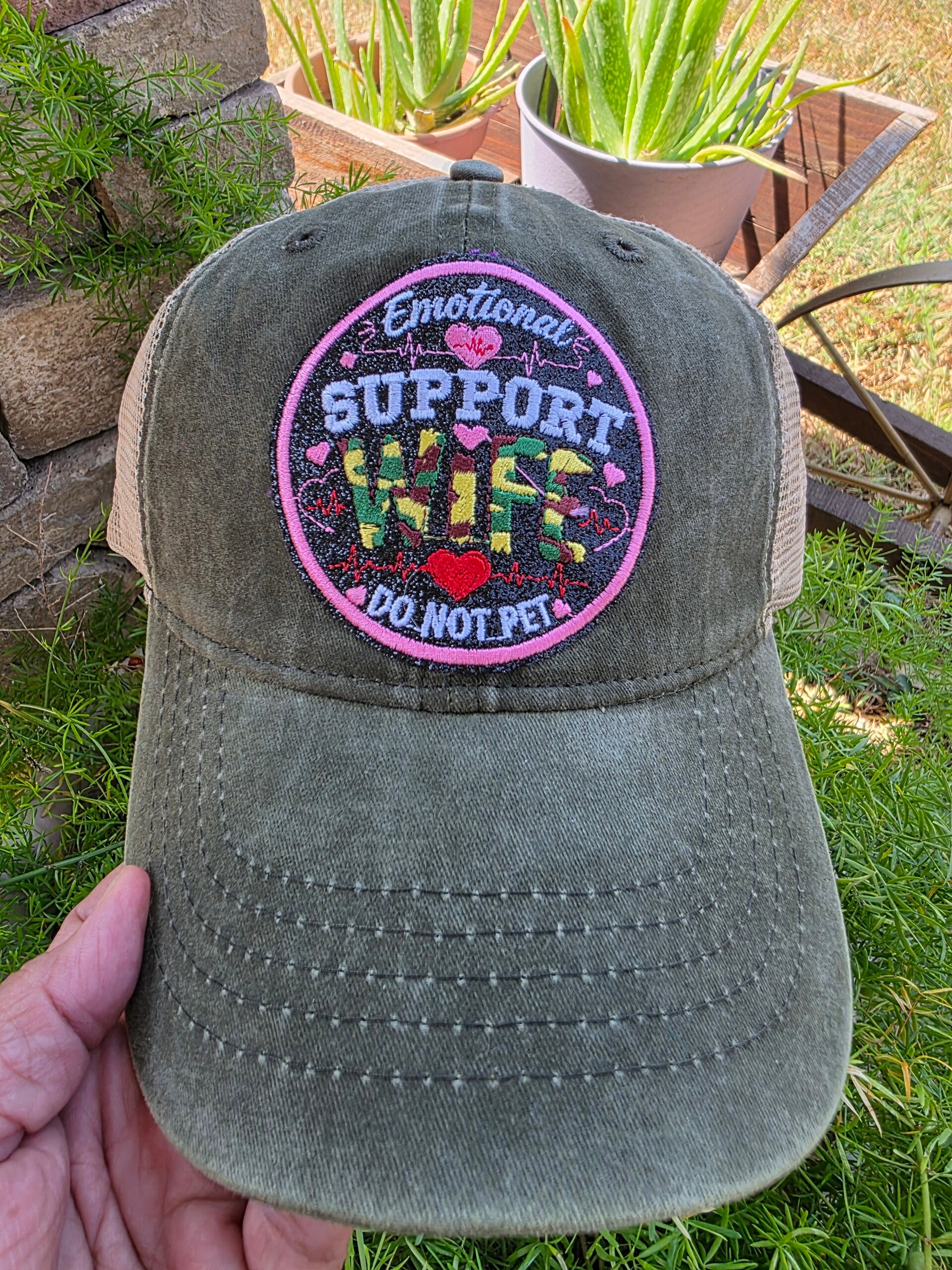 Emotional Support Wife Baseball Cap