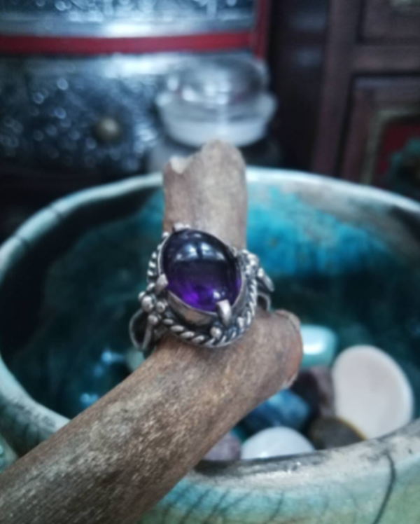 Amethyst & sterling silver Artemisia ring.