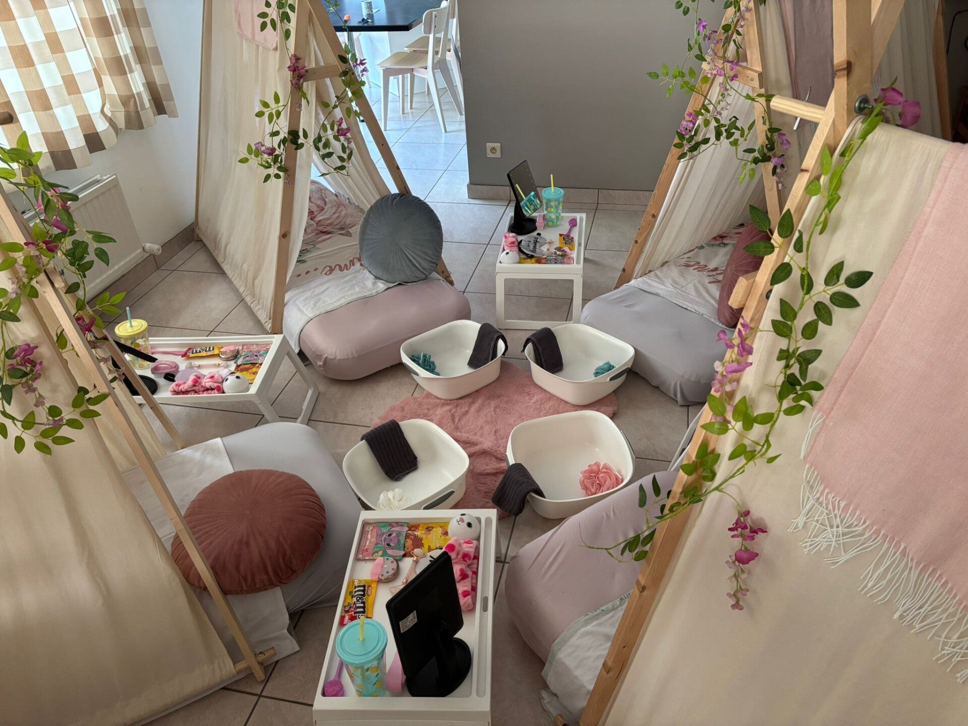 💄THEMA BEAUTY & FRIENDS