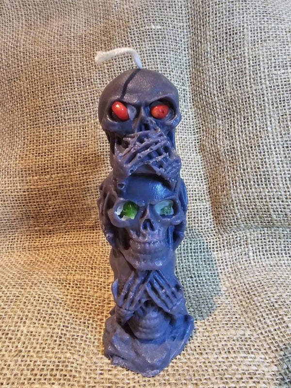 Tri-skull Candle