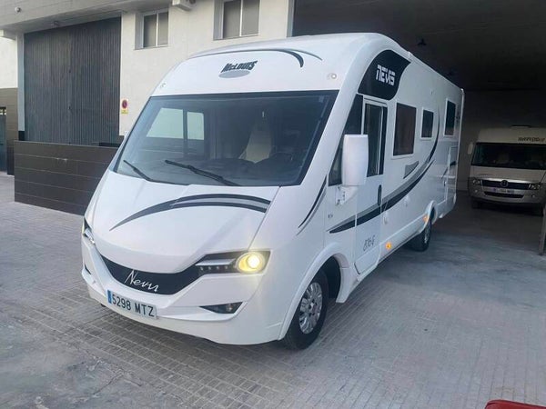 MCLOUIS NEVIS 876G