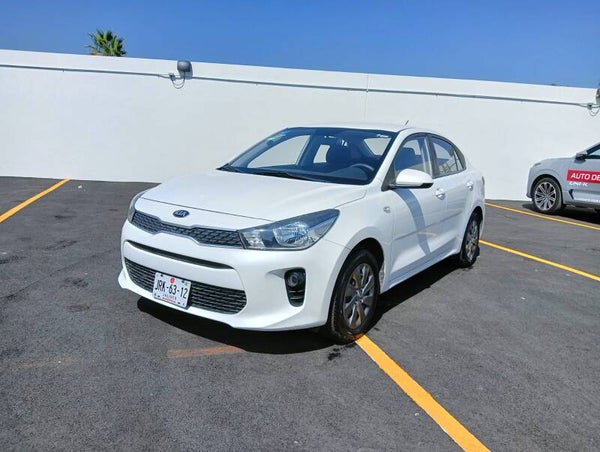 Kia Rio Sedan L Automatico