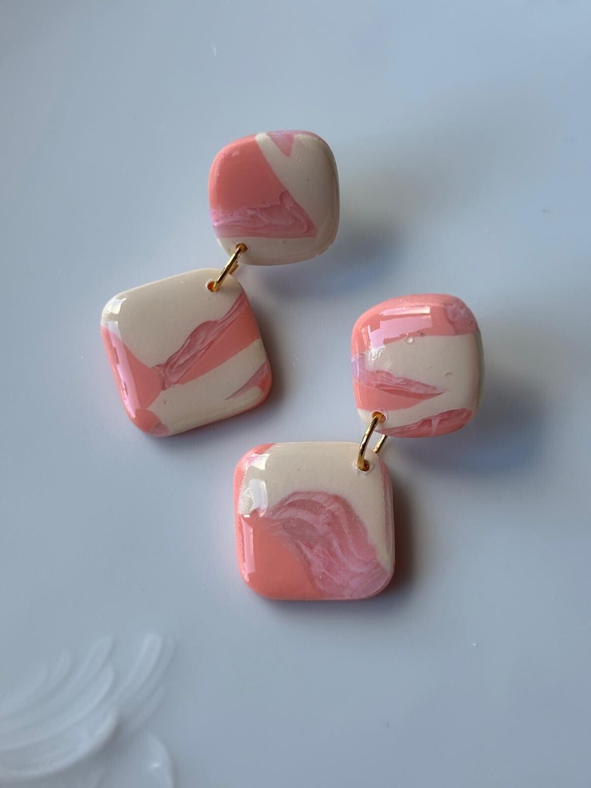 Pastel oorsteker - handgemaakt & lichtgewicht