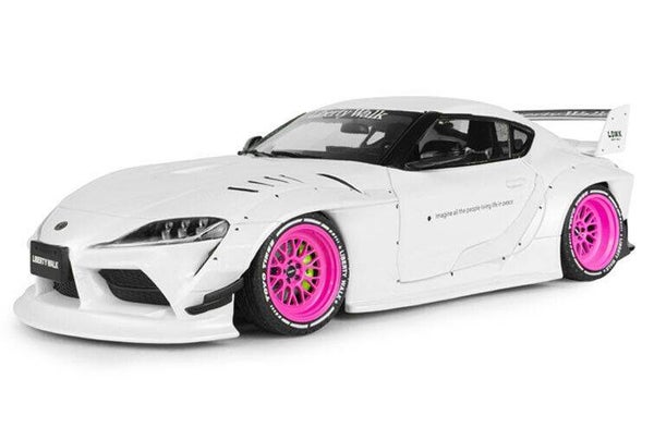 Solido Toyota GR Supra Liberty Walk ’25 – Wit/Roze – 1:18 – 1815502