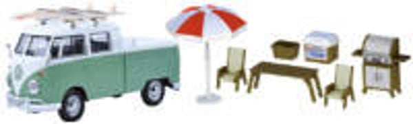 Motormax 1:24 VW T1 Type 2 Double Cab Pick‑Up – Green/White – 79721