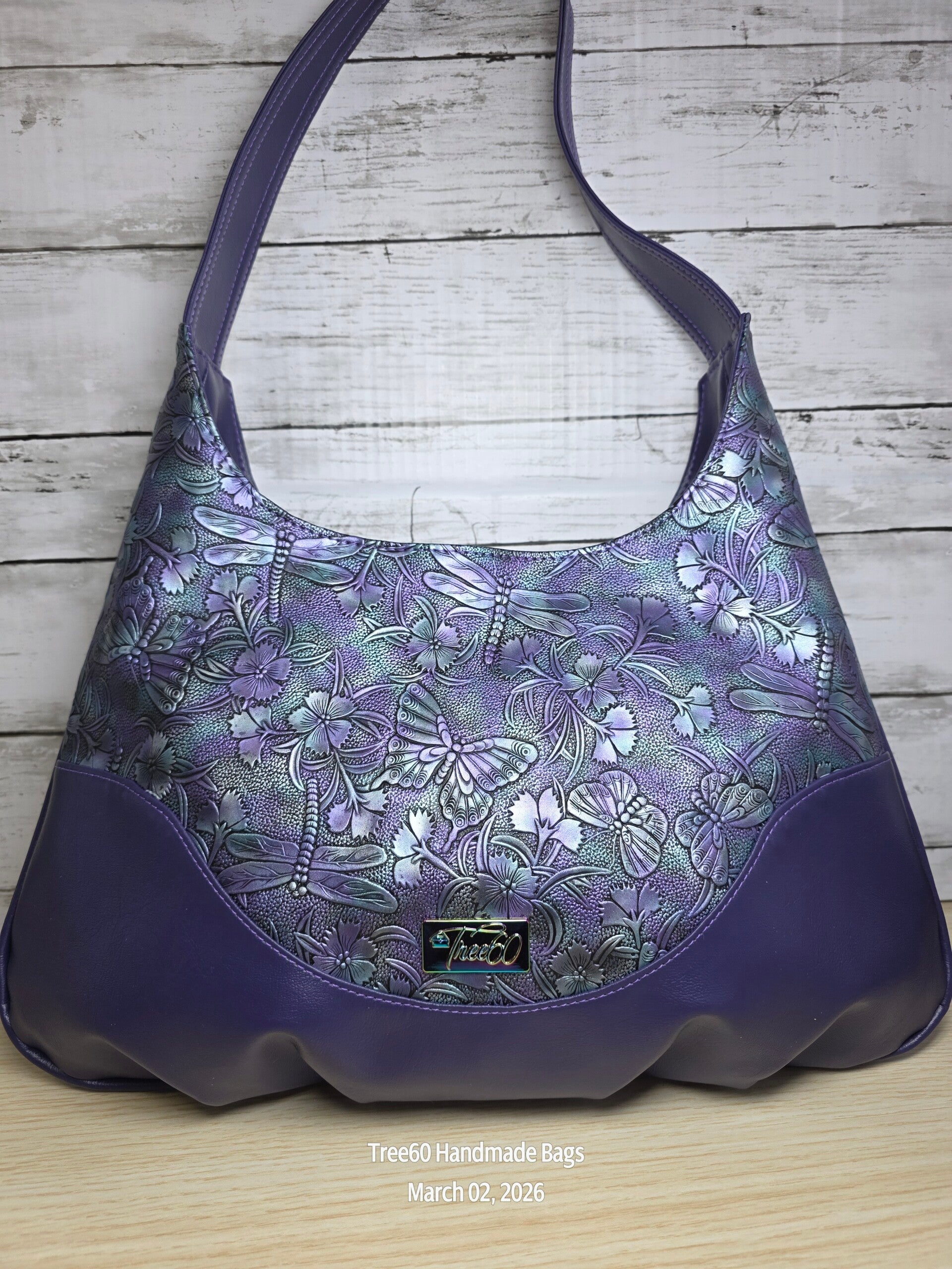 HOBO SHOULDER BAG