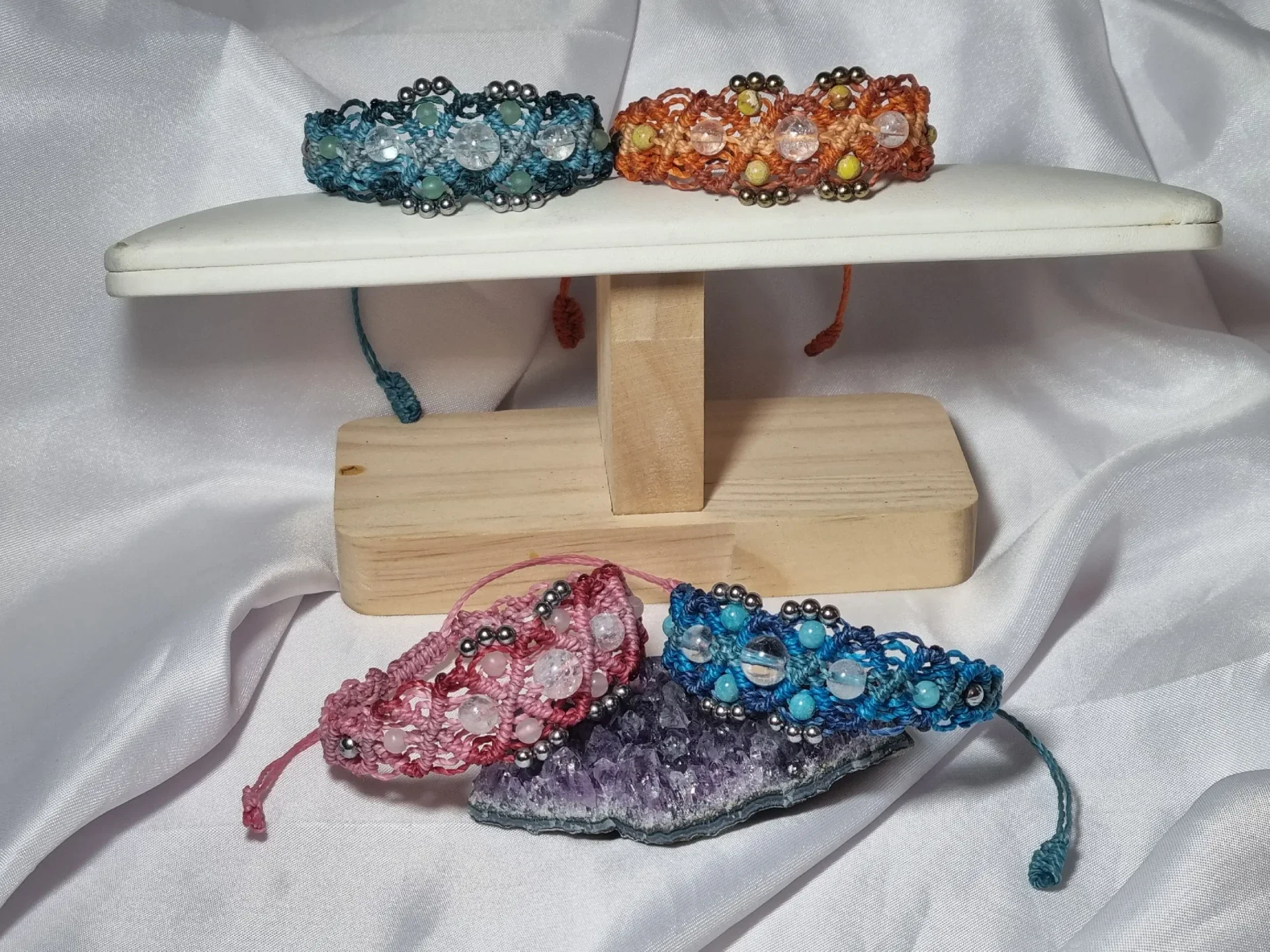 ✨️ Collection "Lumière de Terre" : Macramé, Cristaux & Hématite  ✨️