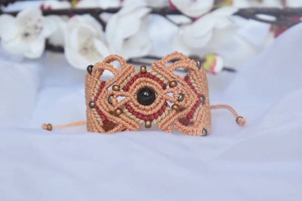 ​Manchette « Passion d'Automne » – Bracelet Macramé Beige & Bordeaux, Grenat & Perles Fantaisie