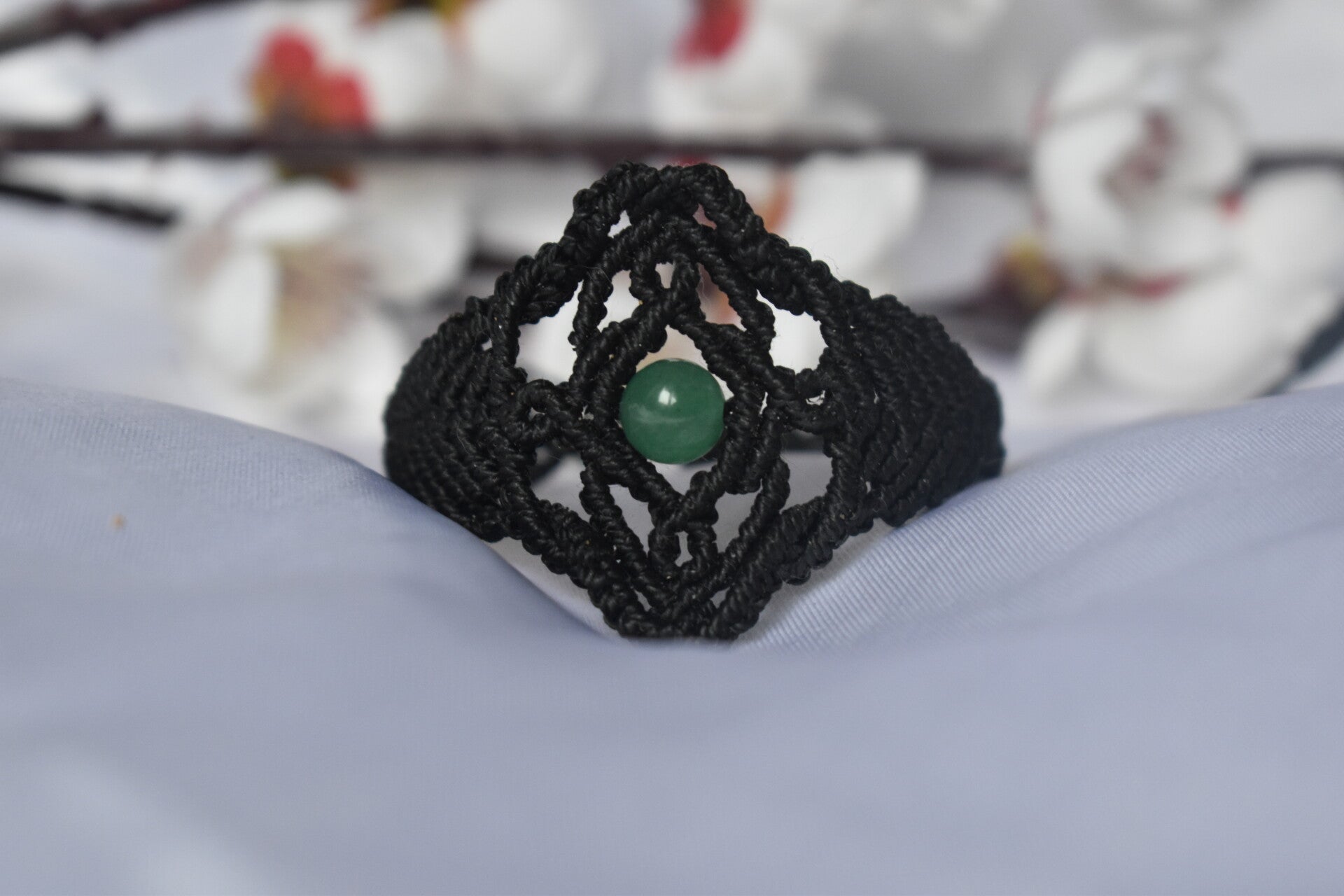 ​Bracelet « Mandala d'Aventurine » – Micro-Macramé Noir & Perle d'Aventurine Verte