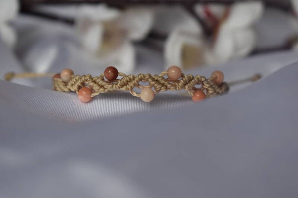​Bracelet « Vague d'Aventurine Rose » – Micro-Macramé Beige Sable & Aventurine Rose