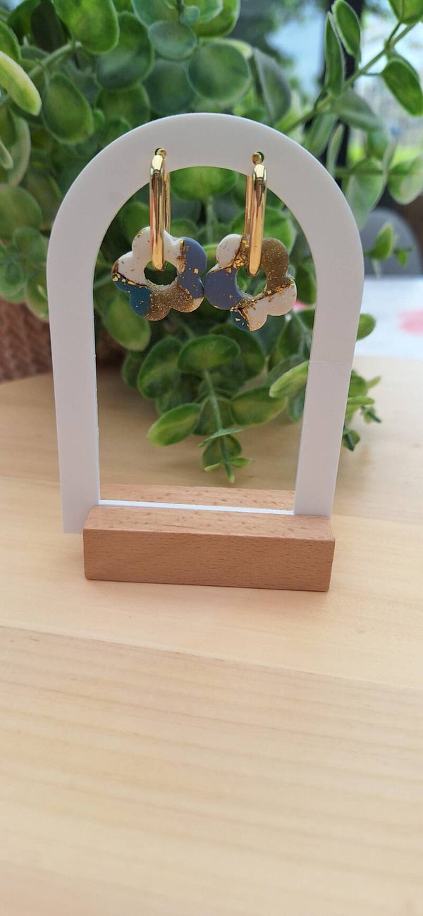 Handgemaakte oorbellen bloem blauw