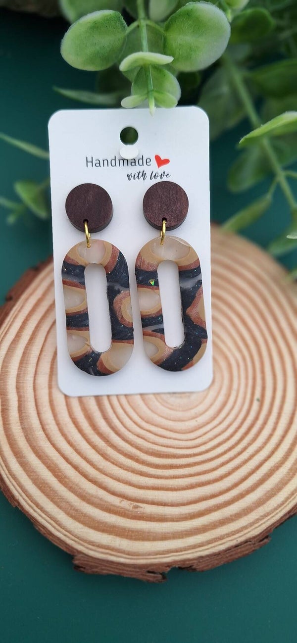 Handgemaakte oorbellen Fien zwart/bruin