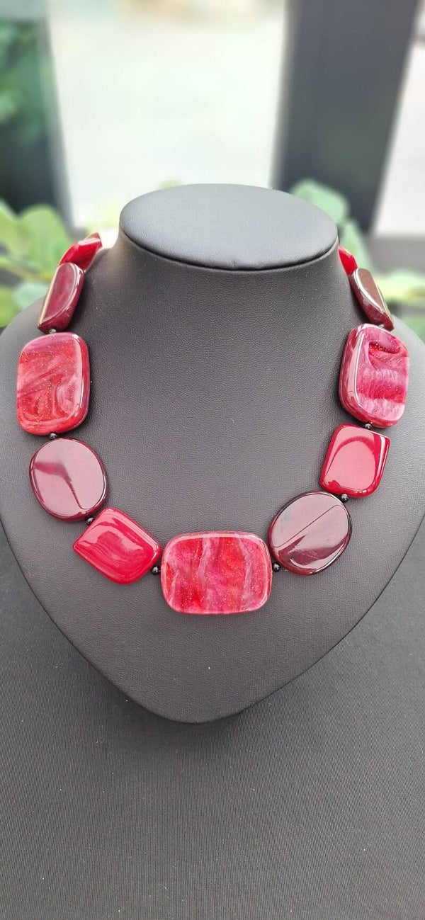 Halsketting: Rood - Bruin - Blauw