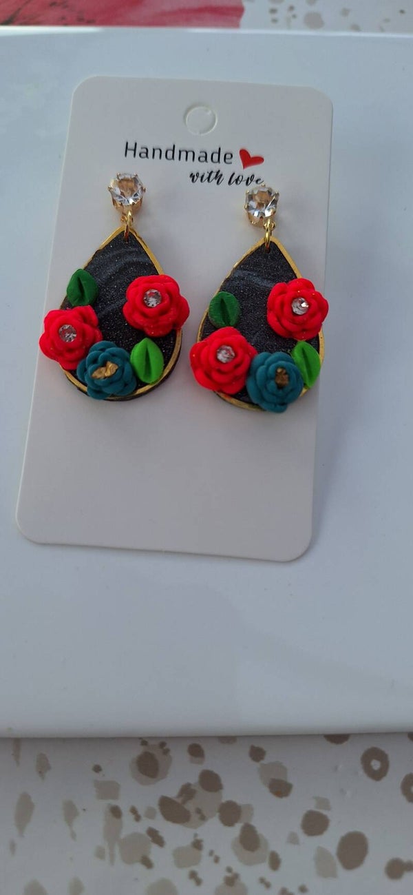 Bloemen met zwarte achtergrond