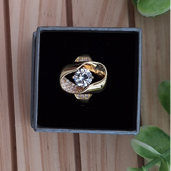 Ring met uniek reksysteem: voor iedereen gepast: goudkleur