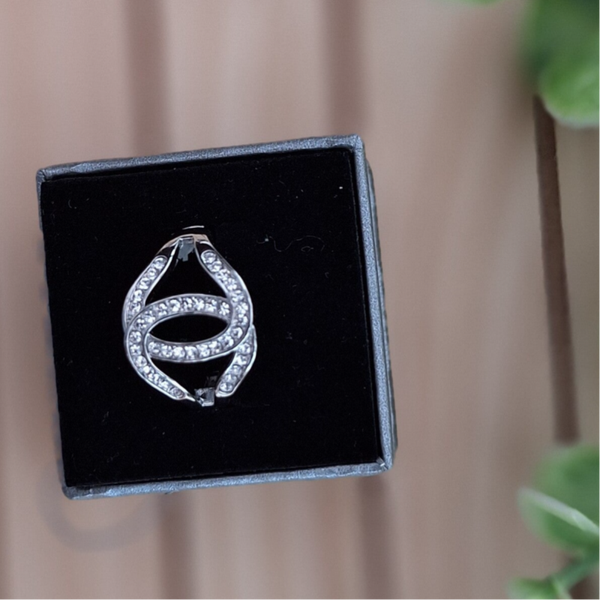 Ring met uniek reksysteem: voor iedereen gepast zilverkleurig