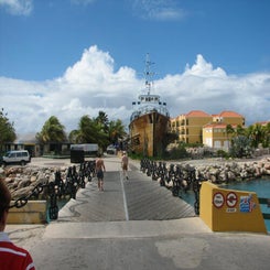 curacao-2008-001-standard-u2q8e1.jpg