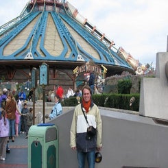 eurodisney-12-standard-6etj4d.jpg