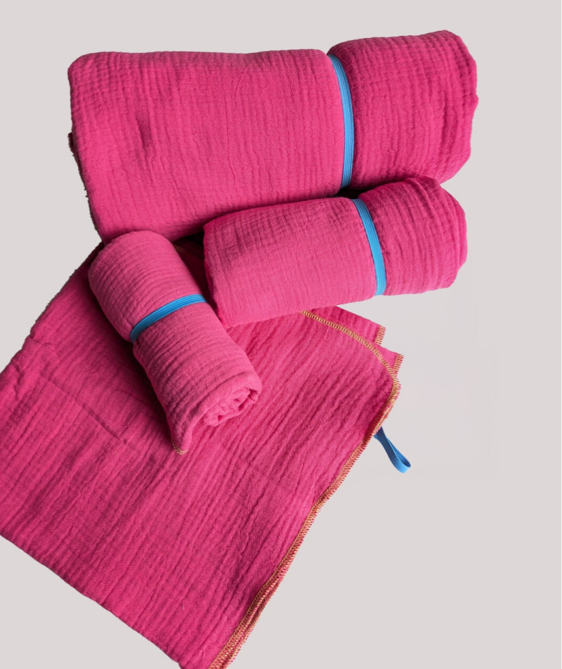 Bio-Musselin-Reisehandtuch „Tanni“ pink