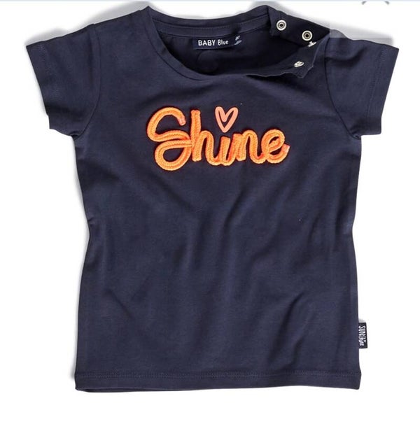 T-shirt met gevlochten tekst