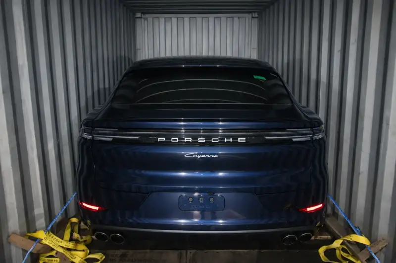 2026-porsche-cayenne-3-standard.webp