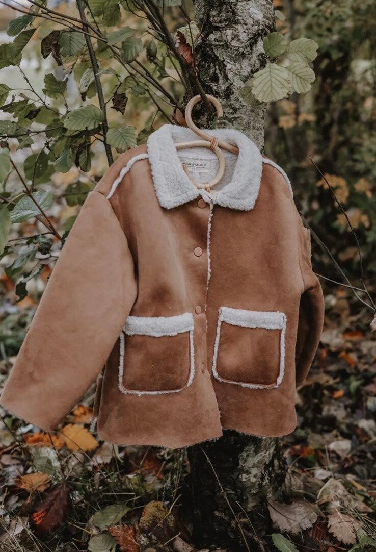 Annie & Charles | Jas van Schapenvacht | Little Dfly