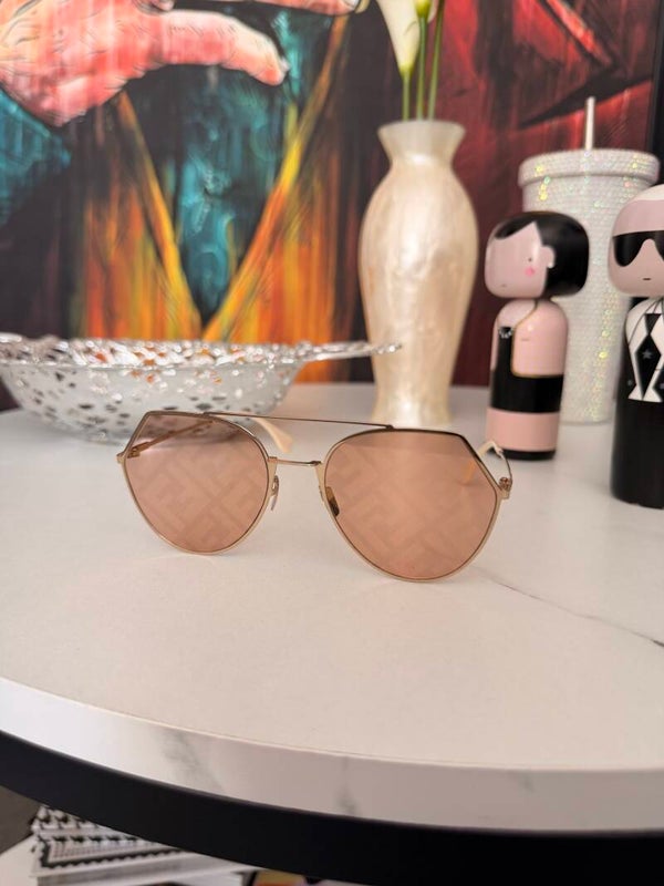 Fendi Occhiali da Sole – FF Logo Pink Gold