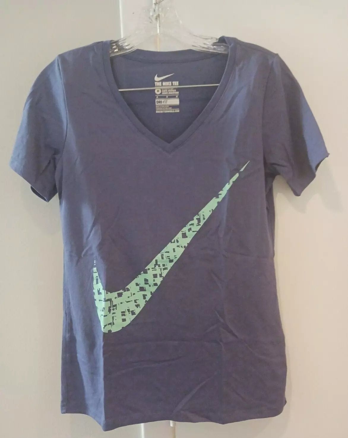 Womans Nike Graphic Tee Shirt Purple Size Medium
