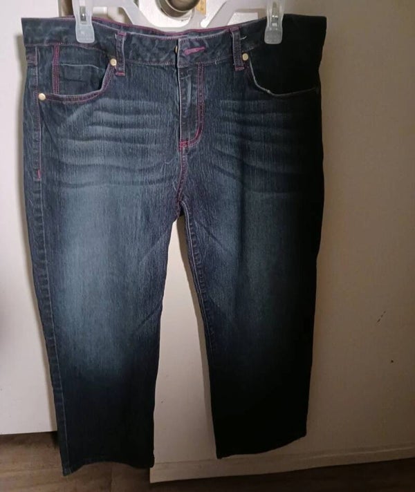 Womans Size 15w Stretch Jean Capris Blue Mid-Rise Short Pants by Susie Rose
