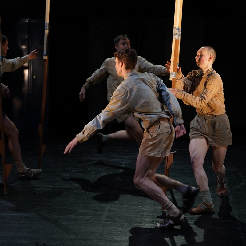 paradiselost3Bas Van Damme .jpg