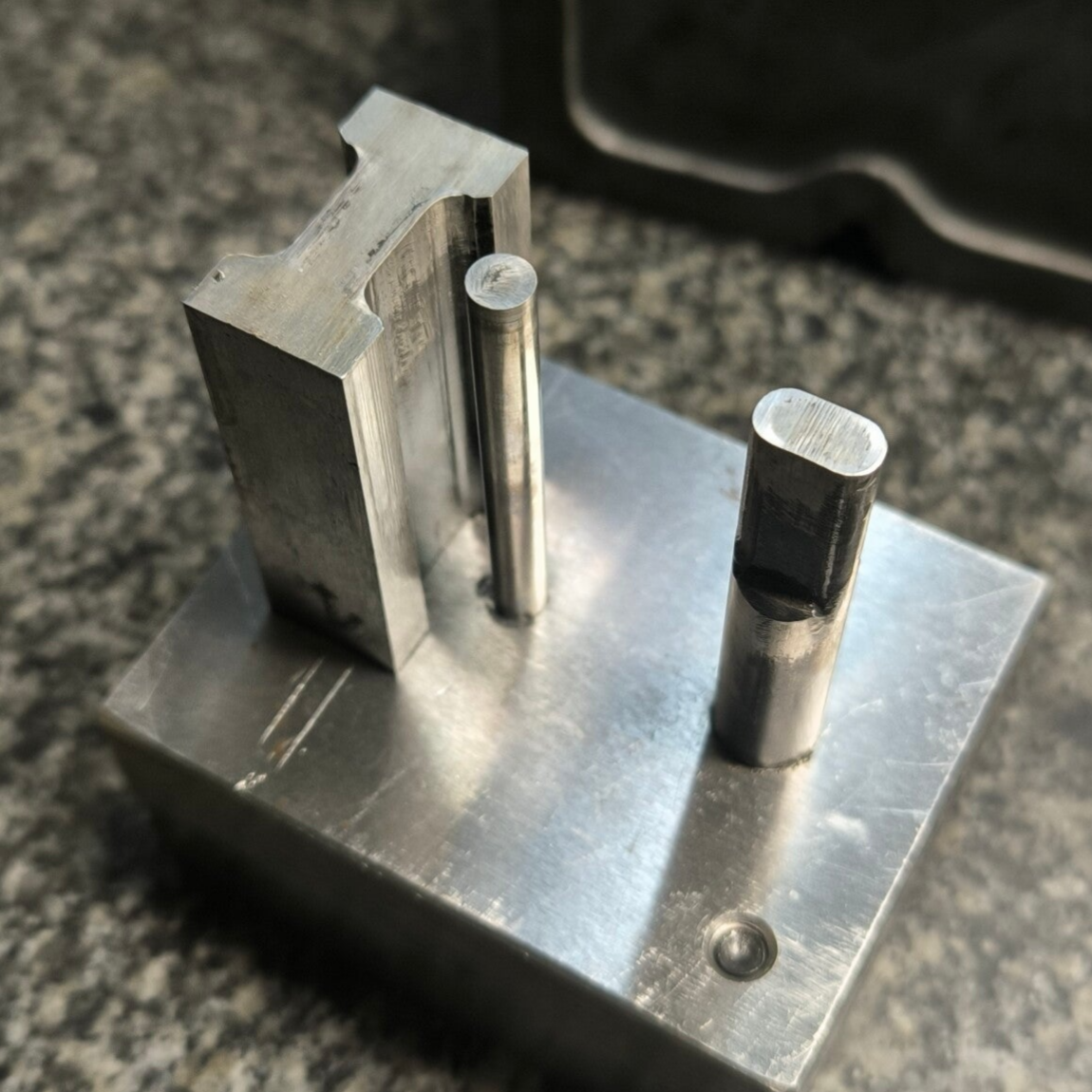 Outillage pour presse