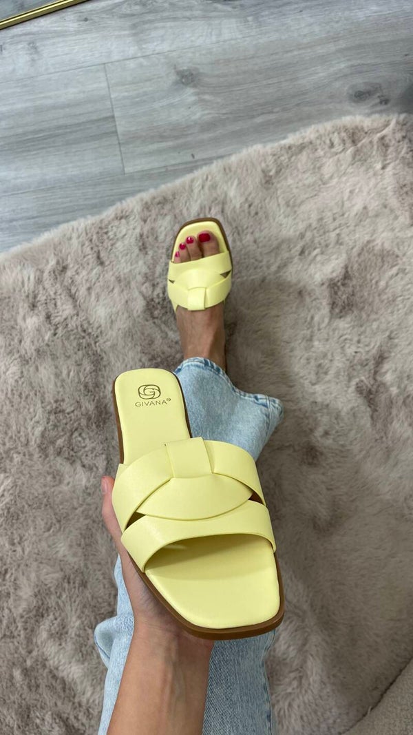 Mara slippers botergeel