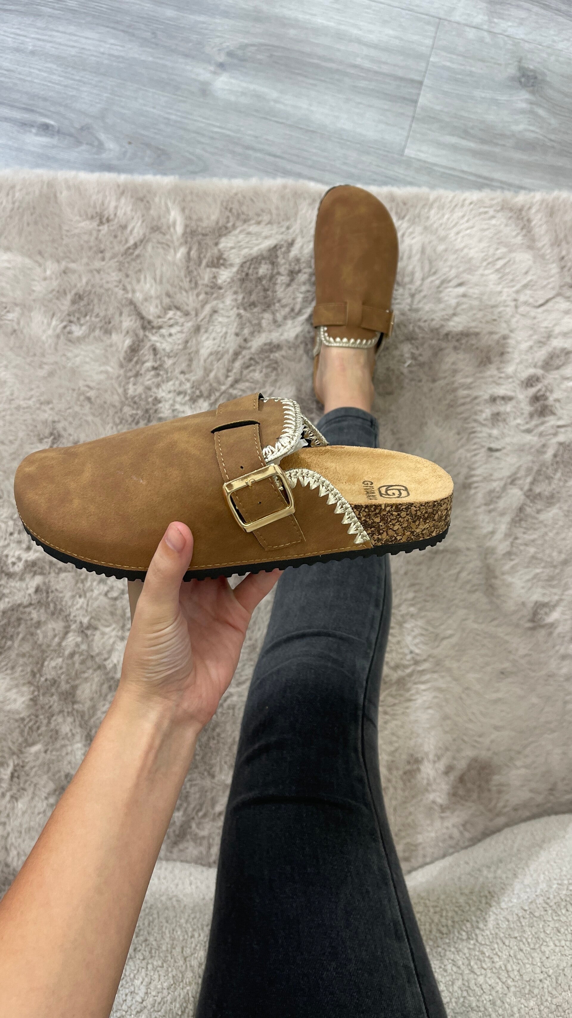 Tessa pantoffels camel