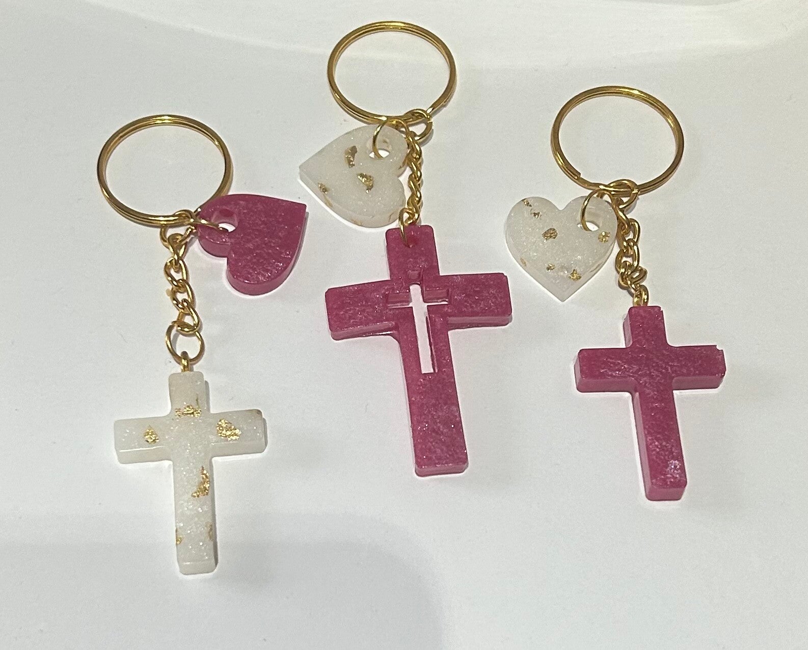 Porte-clés Croix en résine