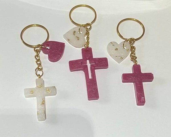 Porte-clés Croix en résine