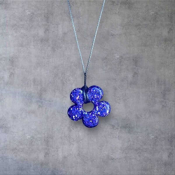 Collier IRIS – Fleur en résine