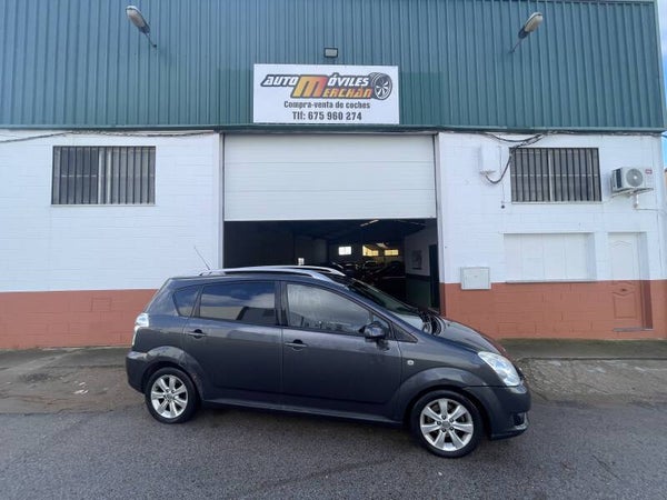 TOYOTA COROLLA VERSO