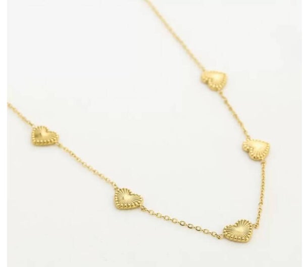 5 Hearts ★ necklace Gold