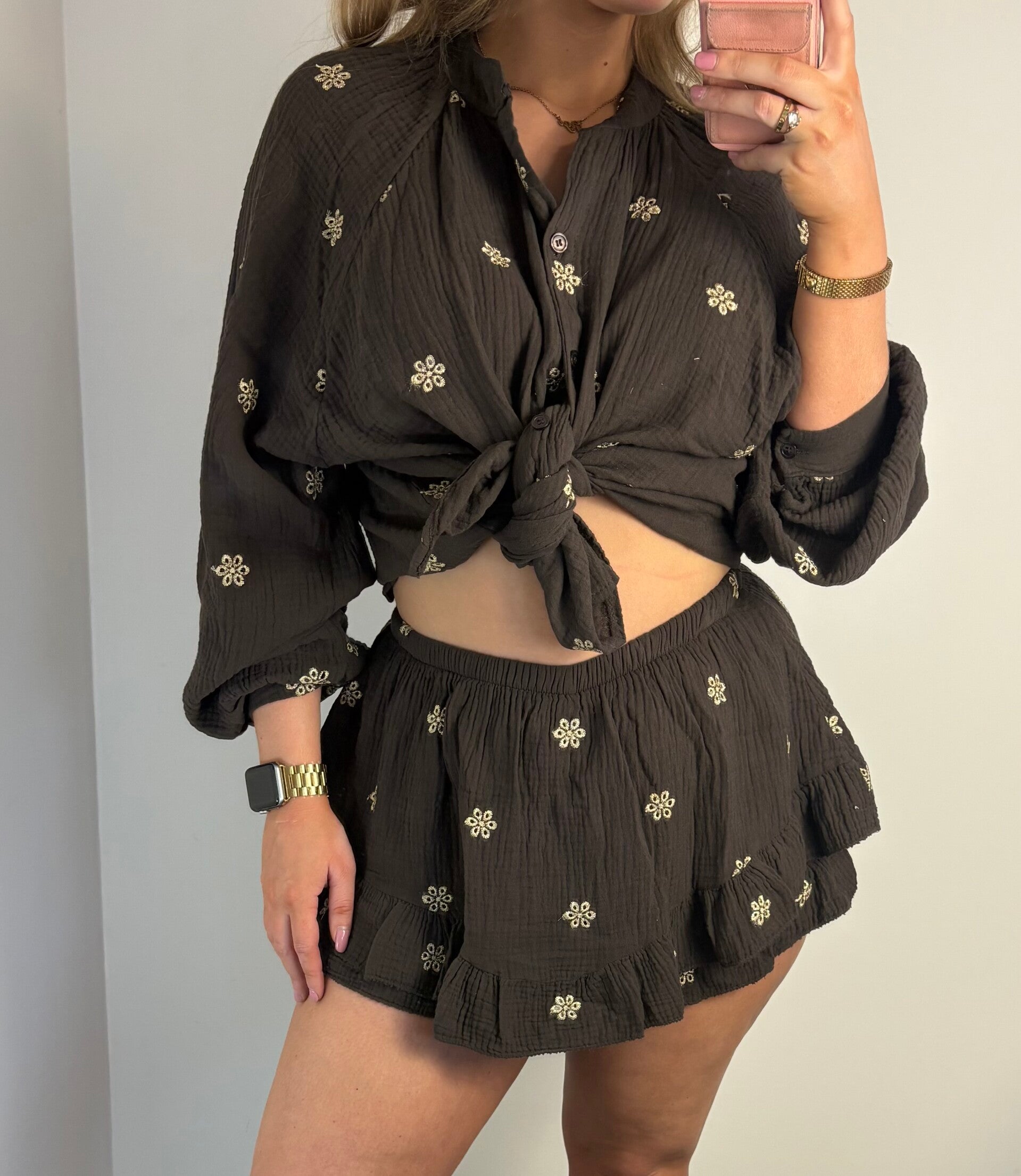 Set bruin bloemen