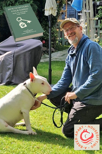 Latests guide to pet and  house sitting in England Guide book how to