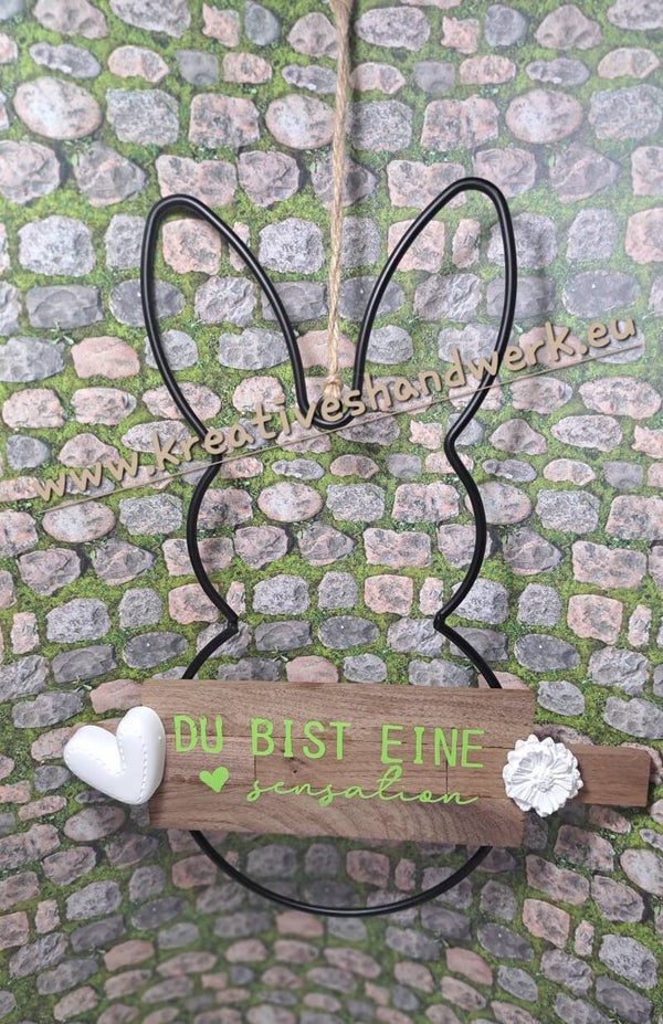 Häschen hängend mit Text - personalisierbar