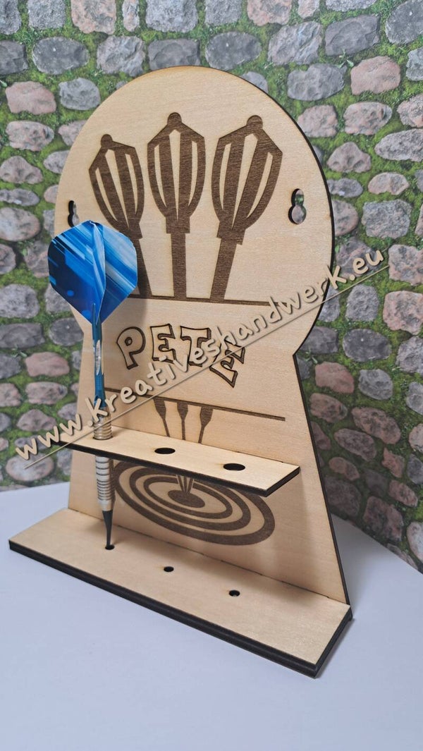 Dartpfeil-Ständer oder hängend - personalisierbar