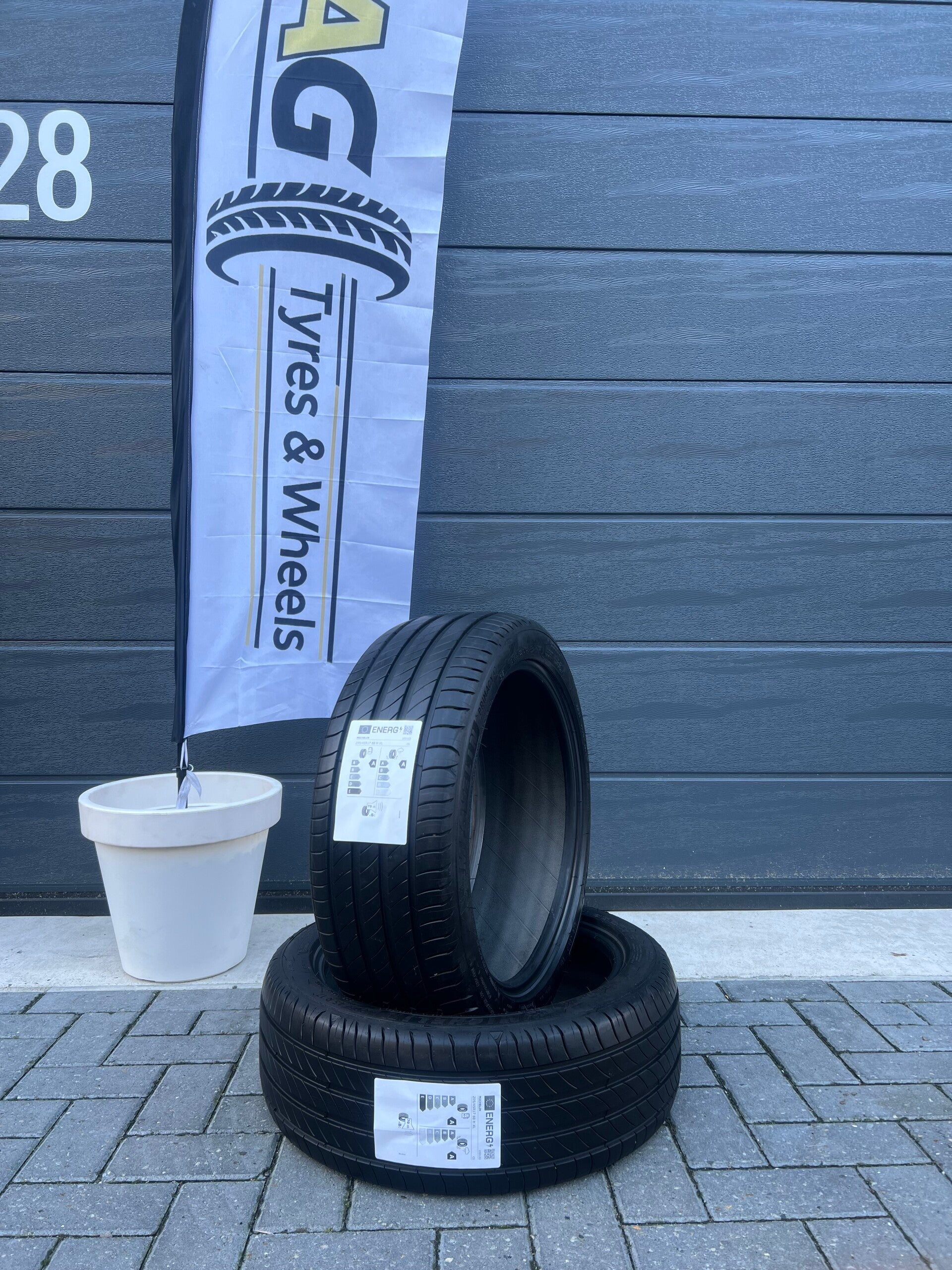 2x 205/45R17 88H XL Michelin Primacy4