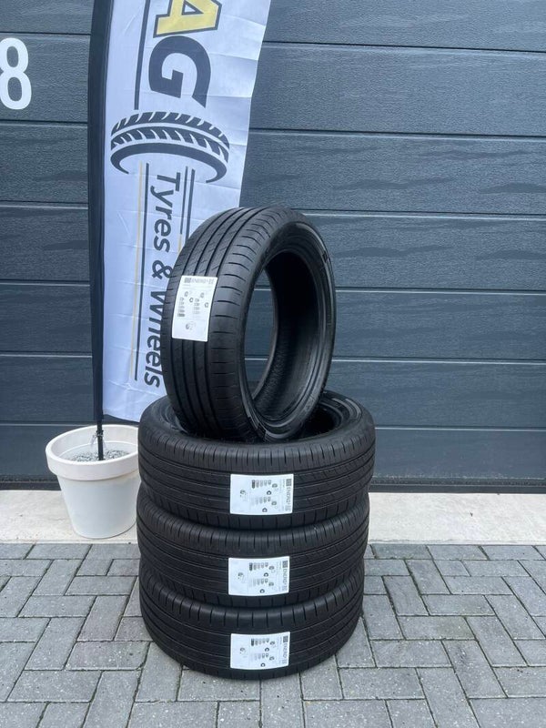 4x 215/55R18 95H Goodyear EfficientGrip Performance